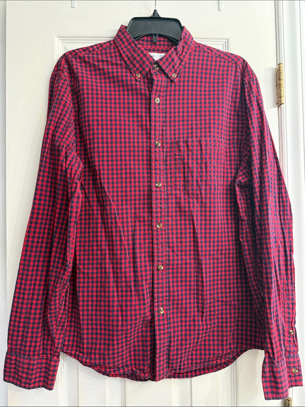 Old Navy Red & Navy Plaid Button-Down Shirt L